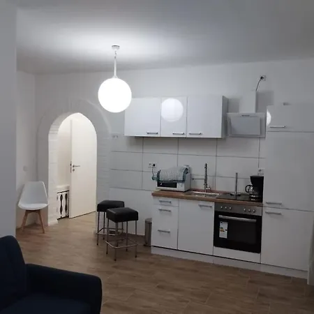 4 Personen - In Wohnung, Zentral, Ruhig, Modern Apartamento