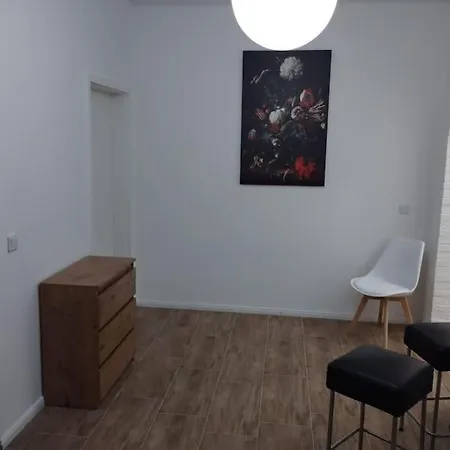 Apartment 4 Personen - In Wohnung, Zentral, Ruhig, Modern