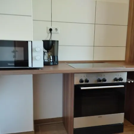 4 Personen - In Wohnung, Zentral, Ruhig, Modern Apartman