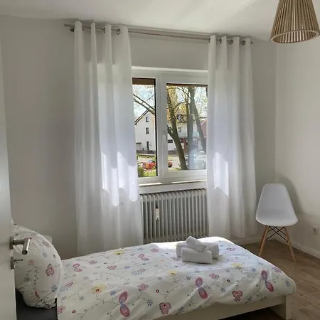 4 Personen - In Wohnung, Zentral, Ruhig, Modern Lägenhet