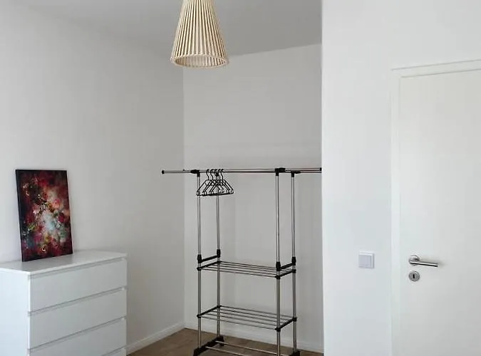 4 Personen - In Wohnung, Zentral, Ruhig, Modern 뤼베케